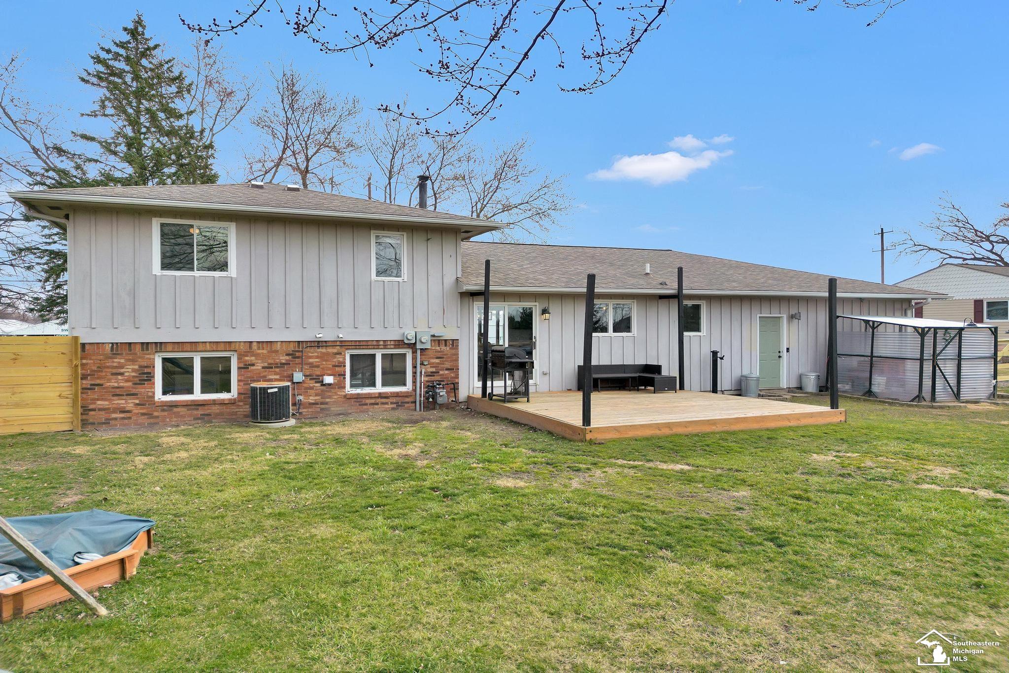 804 South Raisinville Road Monroe, MI 48161 - Photo 47 of 60
