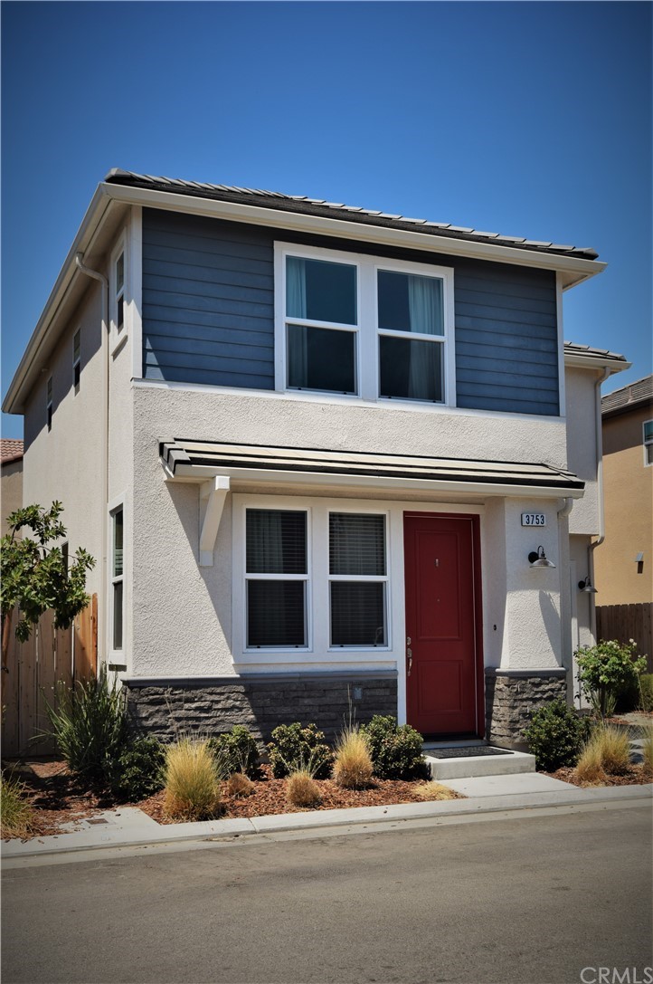 3753 Artistry Way Clovis, CA 93619 - Photo 2 of 22