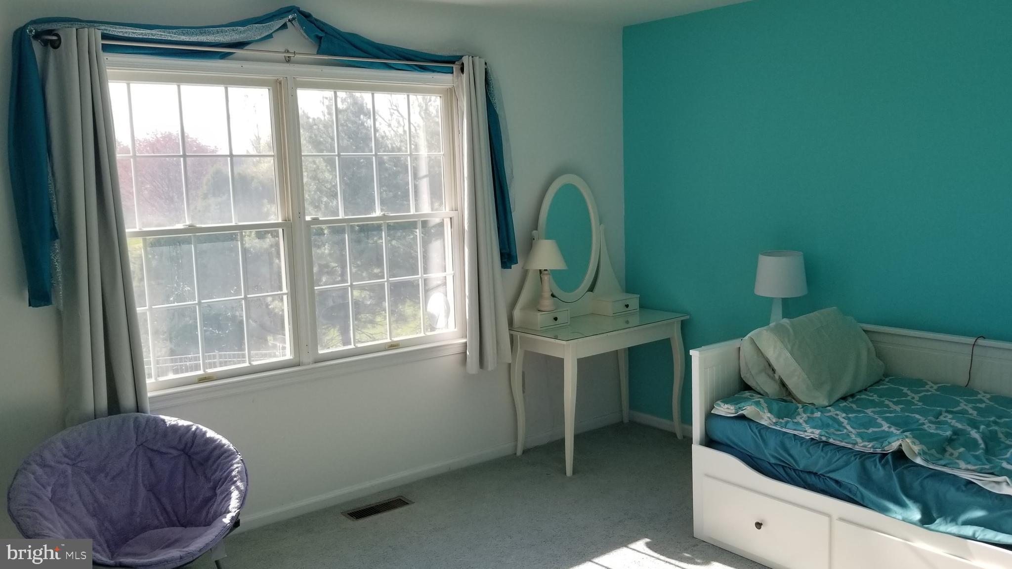 2362 Cross Creek Road Macungie, PA 18062 - Photo 18 of 32 Middle Bedroom