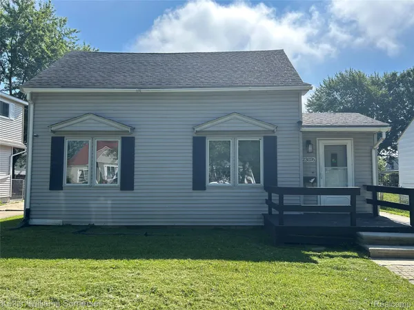 $95,000 | 23076 Melrose Avenue, Eastpointe, MI 48021