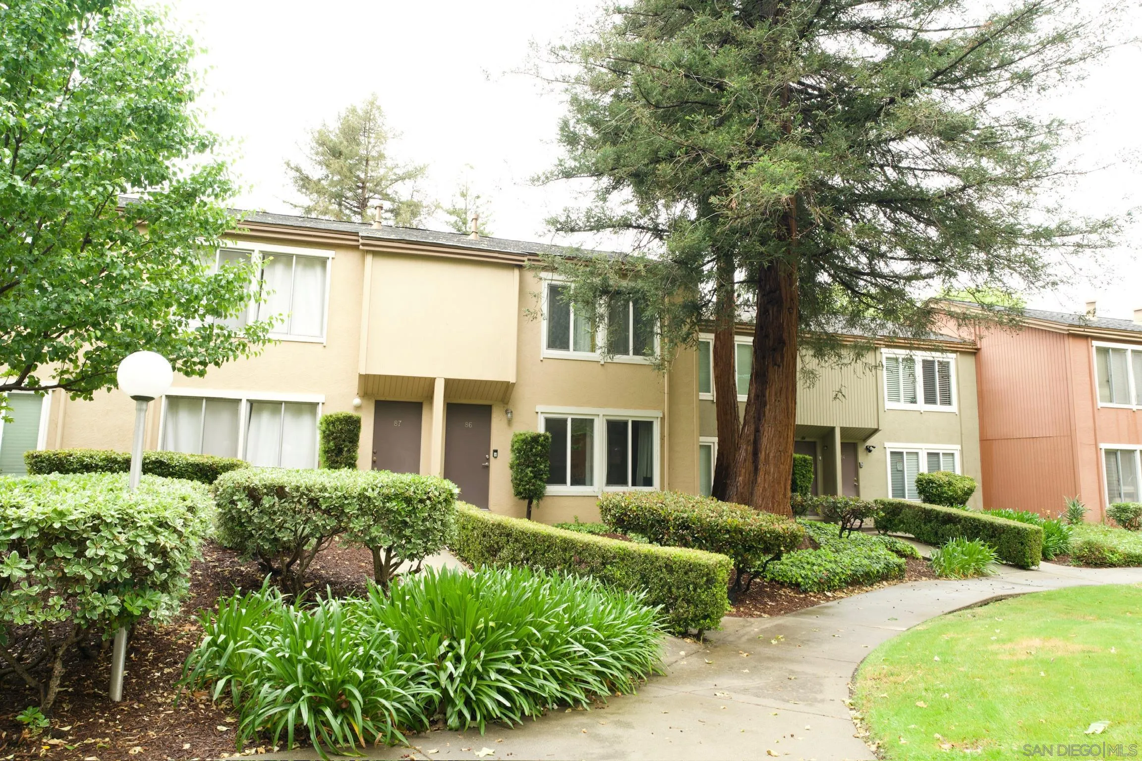 810 Oak Grove Road, Unit 86 Concord, CA 94518 - Photo 1 of 25 Gallery Image 1