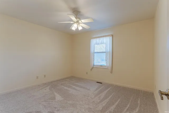 $395,500 | 3100 Trailwood Drive, Newburgh, IN 47630