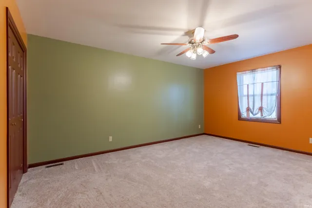 $395,500 | 3100 Trailwood Drive, Newburgh, IN 47630