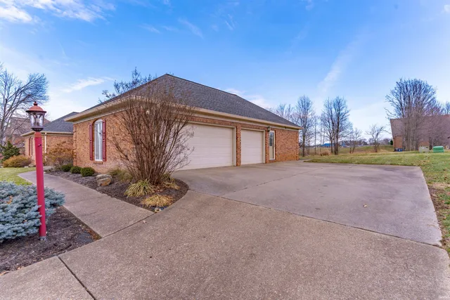 $395,500 | 3100 Trailwood Drive, Newburgh, IN 47630