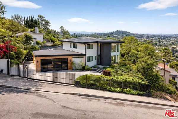 $3,795,000 | 11428 Dona Lola Drive, Studio City, CA 91604
