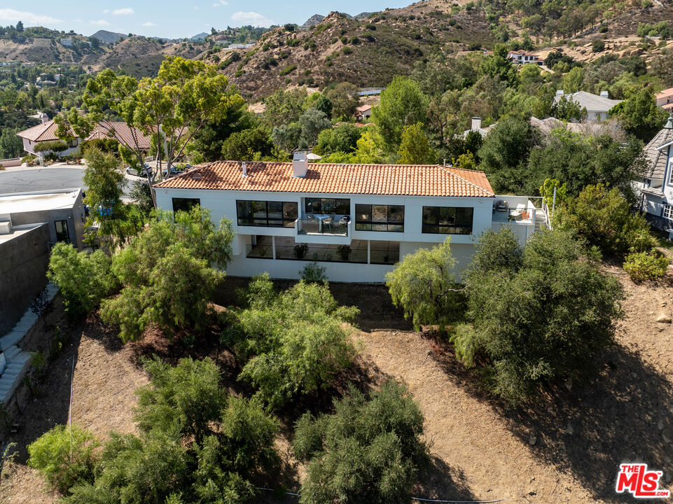 14 Stallion Road Bell Canyon, CA 91307 - Photo 40 of 41 Gallery Image 40