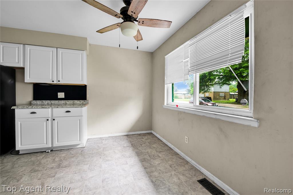4123 Burton Street Inkster, MI 48141 - Photo 6 of 16
