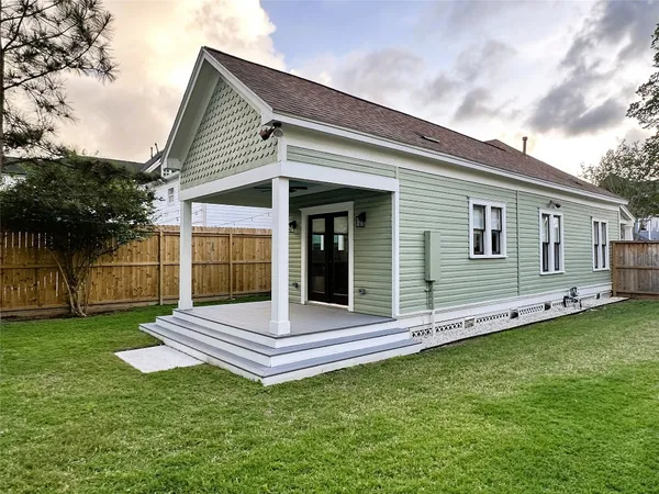 $2,875 | 540 Harvard Street, Houston, TX 77007