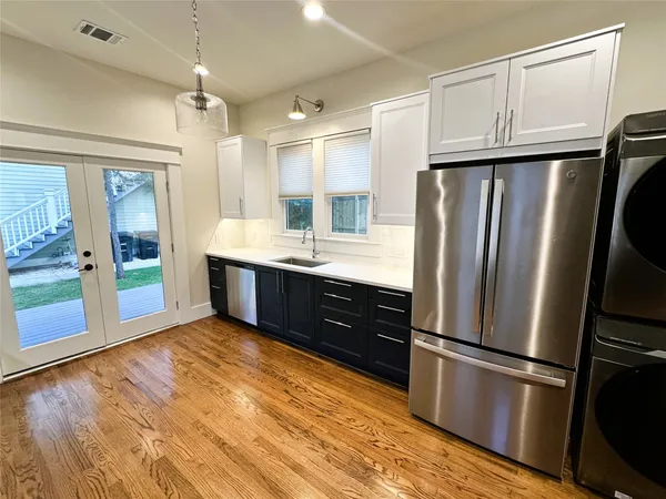 $2,875 | 540 Harvard Street, Houston, TX 77007