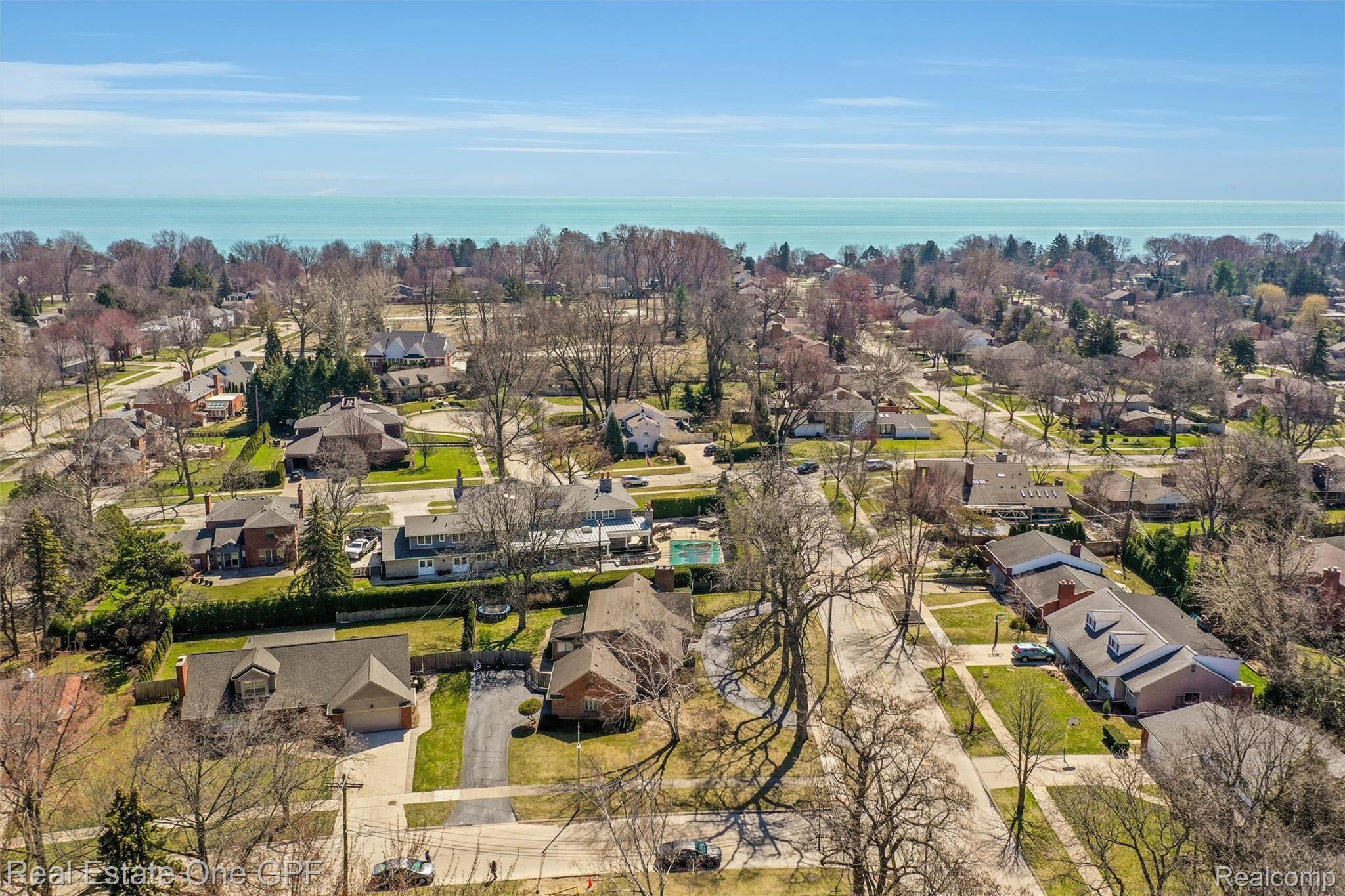 470 Cook Road Grosse Pointe, MI 48236 - Photo 41 of 47 45-470 Cook Rd0043.jpg