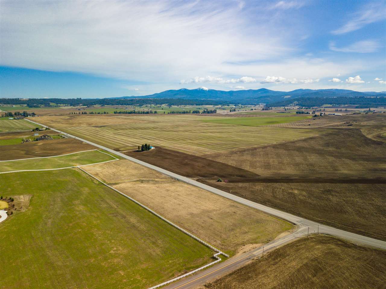 7407 East Stoneman Road Mead, WA 99021 - Photo 9 of 16