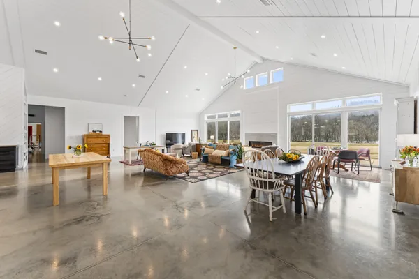 $1,575,755 | 105 Mc Kinney Road, Gordonsville, TN 38563