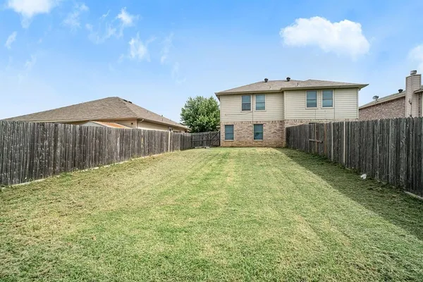 $1,650 | 542 Mast Court, Crowley, TX 76036