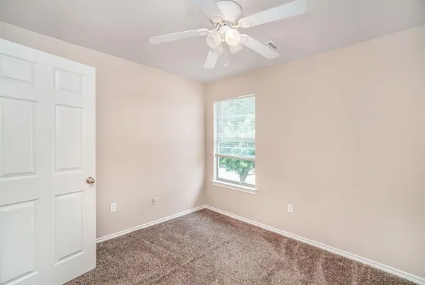 $1,650 | 542 Mast Court, Crowley, TX 76036