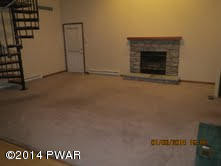 2732 Radcliff Road Bushkill, PA 18324 - Photo 2 of 7
