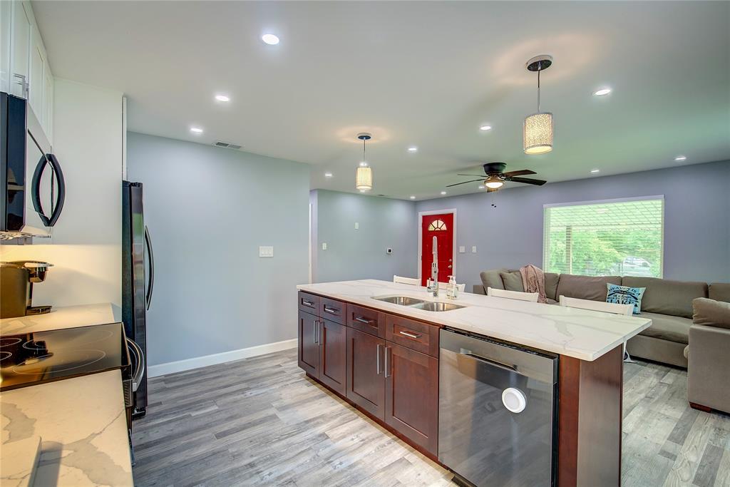 10065 Comanche Road Quinlan, TX 75474 - Photo 11 of 36