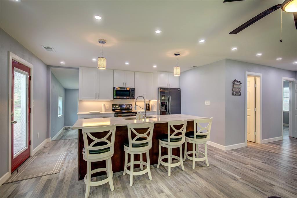 10065 Comanche Road Quinlan, TX 75474 - Photo 7 of 36