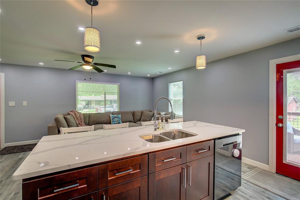 10065 Comanche Road Quinlan, TX 75474 - Photo 10 of 36