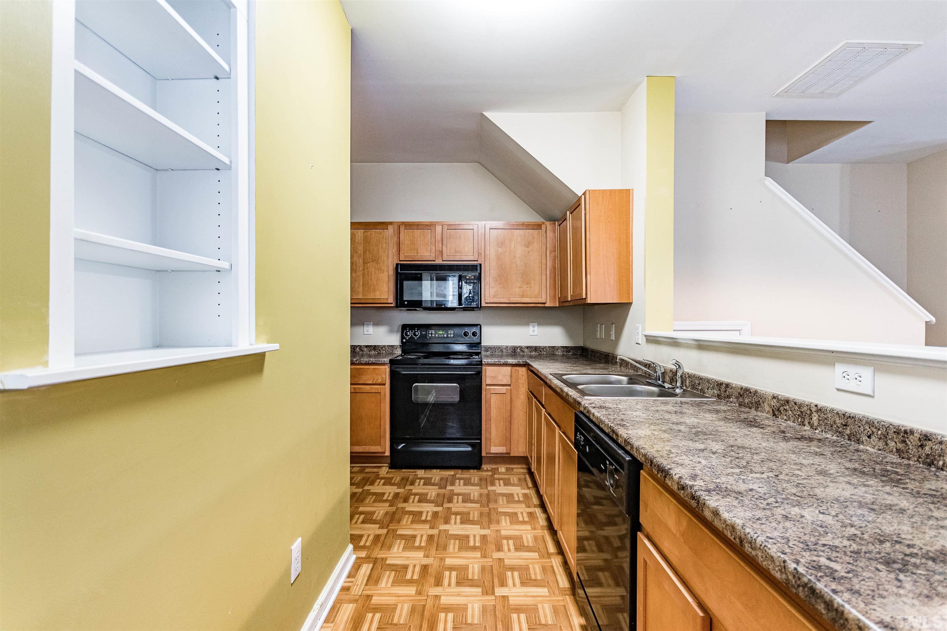 2139 Metacomet Way Raleigh, NC 27604 - Photo 7 of 17