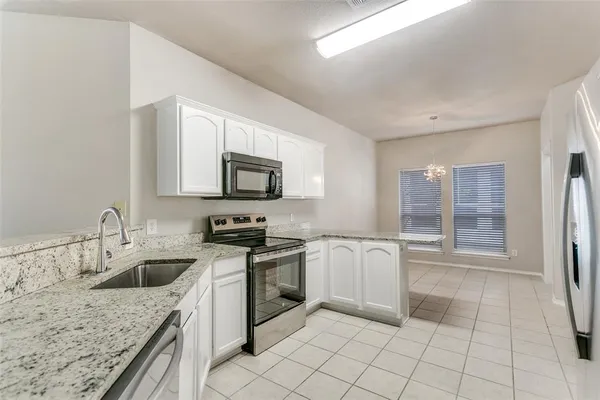 $450,000 | 9705 Hedge Bell Drive, McKinney, TX 75072
