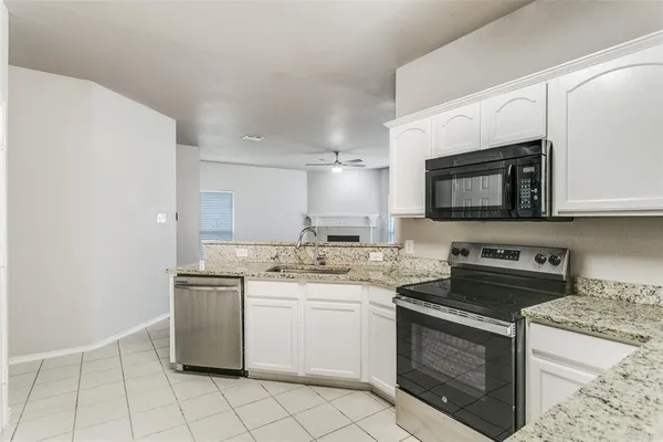 $450,000 | 9705 Hedge Bell Drive, McKinney, TX 75072
