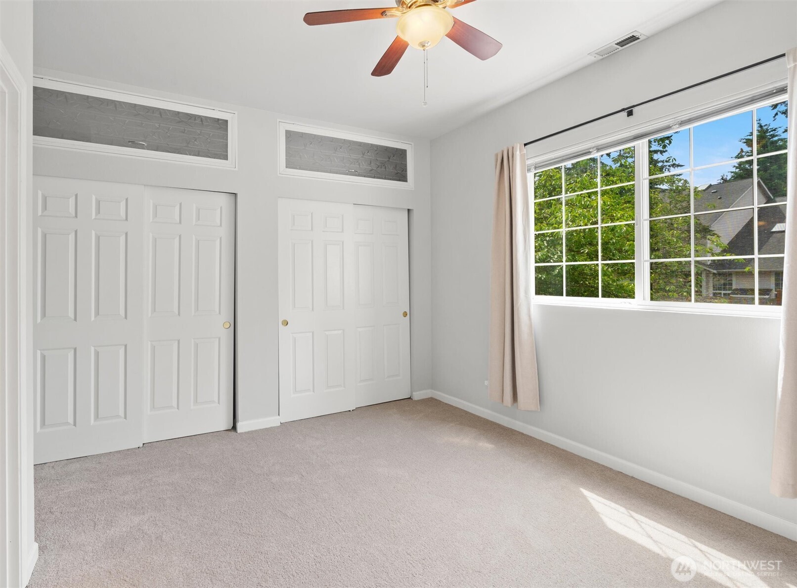 8629 240th Street Southwest, Unit B4 Edmonds, WA 98026 - Photo 9 of 22