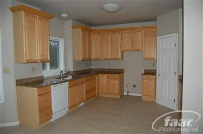 2400 Ranch Road Holly, MI 48442 - Photo 7 of 18 20284266-6.JPG