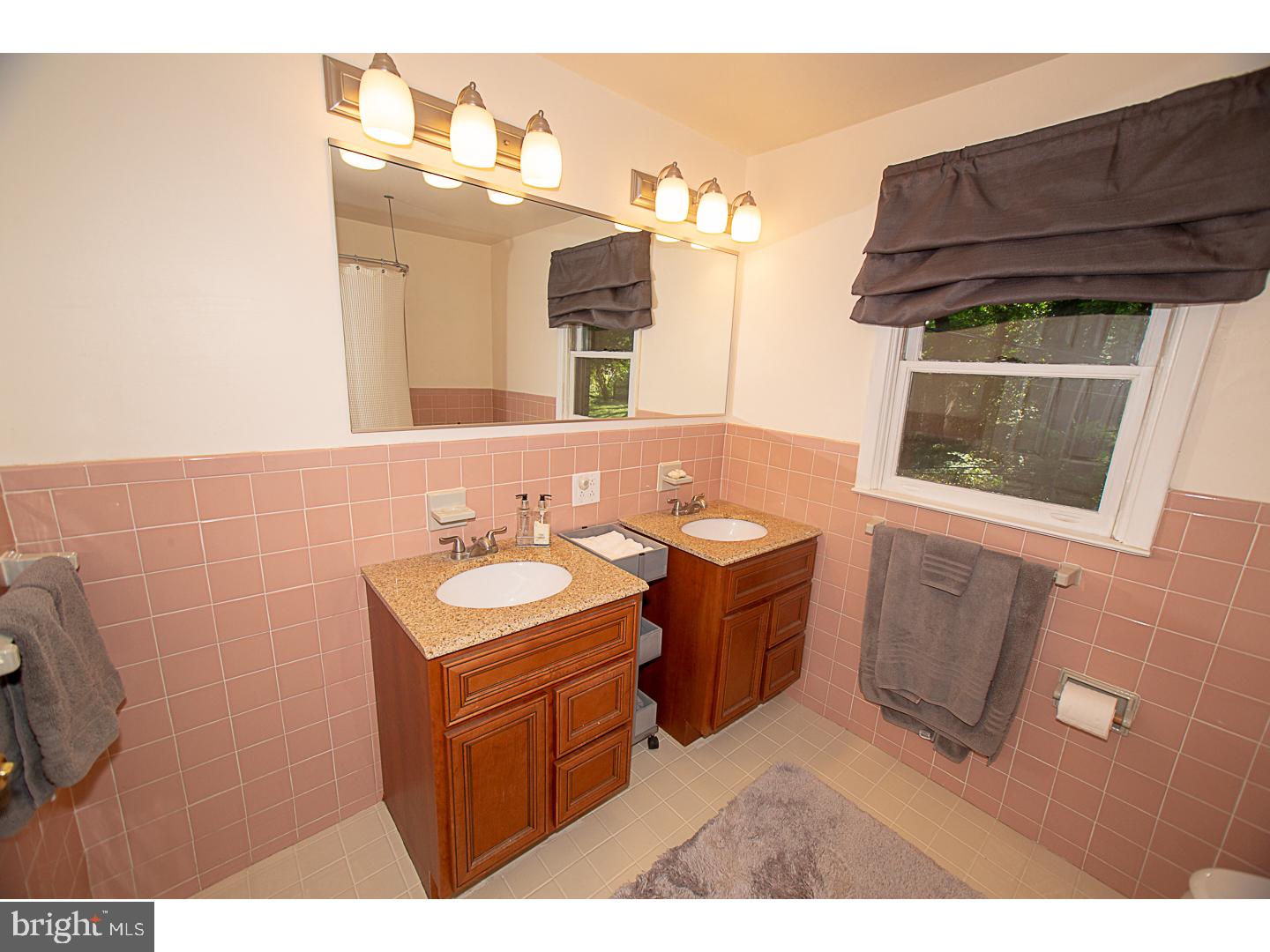 953 Mayberry Road Conshohocken, PA 19428 - Photo 11 of 25 Bathroom