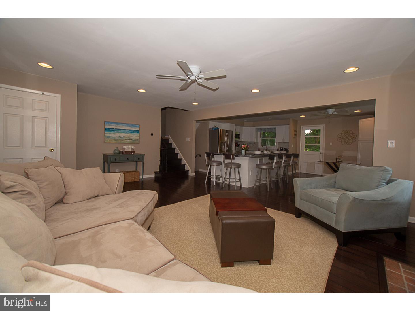 953 Mayberry Road Conshohocken, PA 19428 - Photo 3 of 25 Living Room