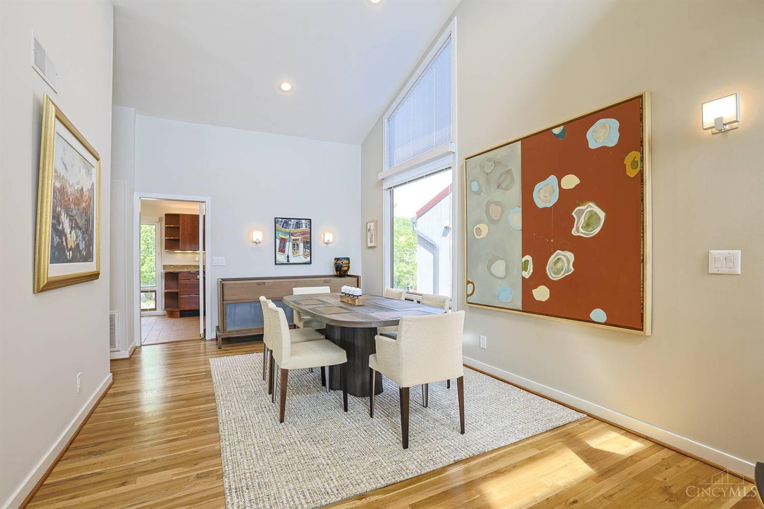 1022 Hatch Street Cincinnati, OH 45202 - Photo 14 of 50