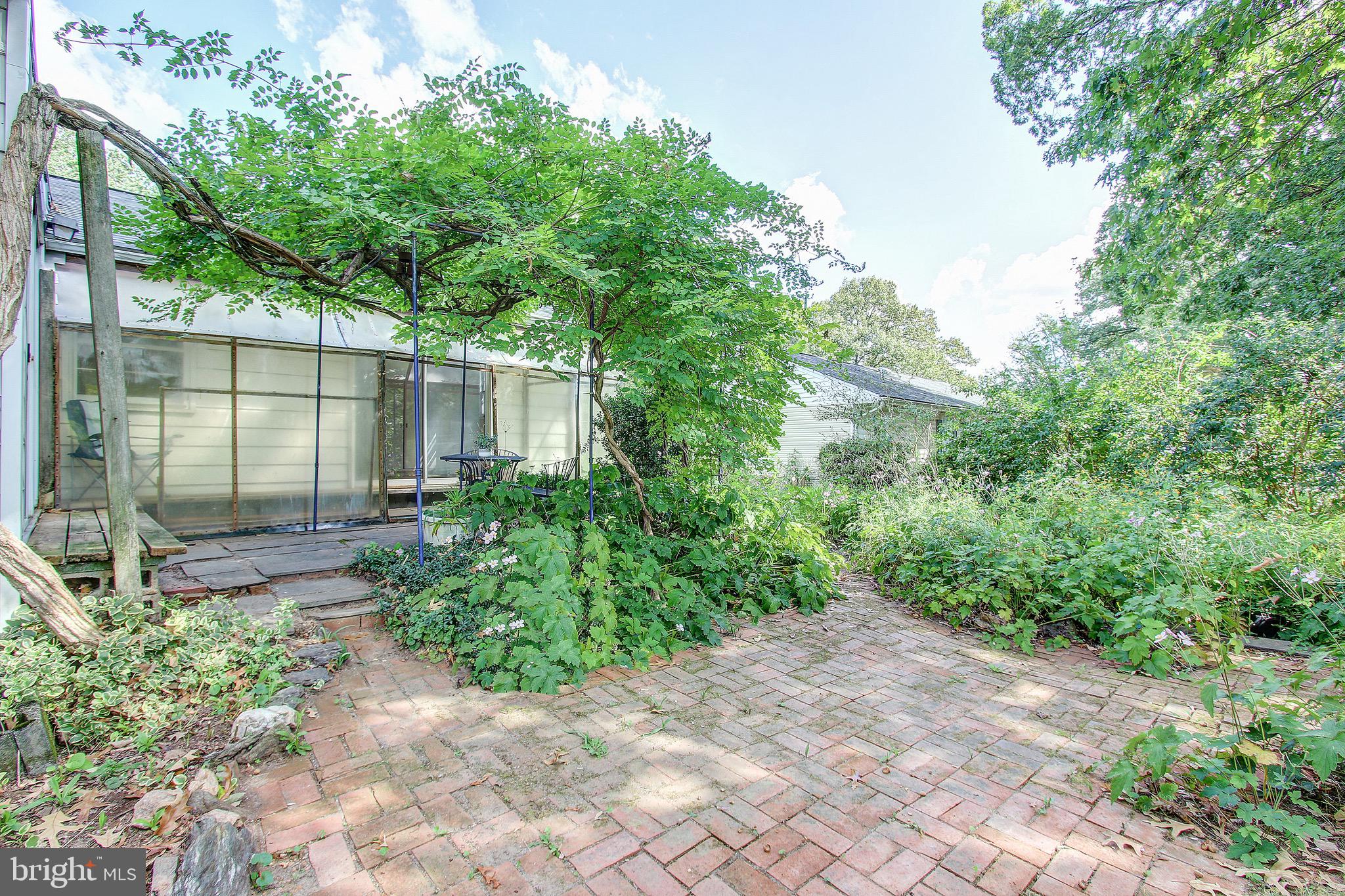 107 Rolling Road Gaithersburg, MD 20877 - Photo 27 of 33 Gallery Image 27