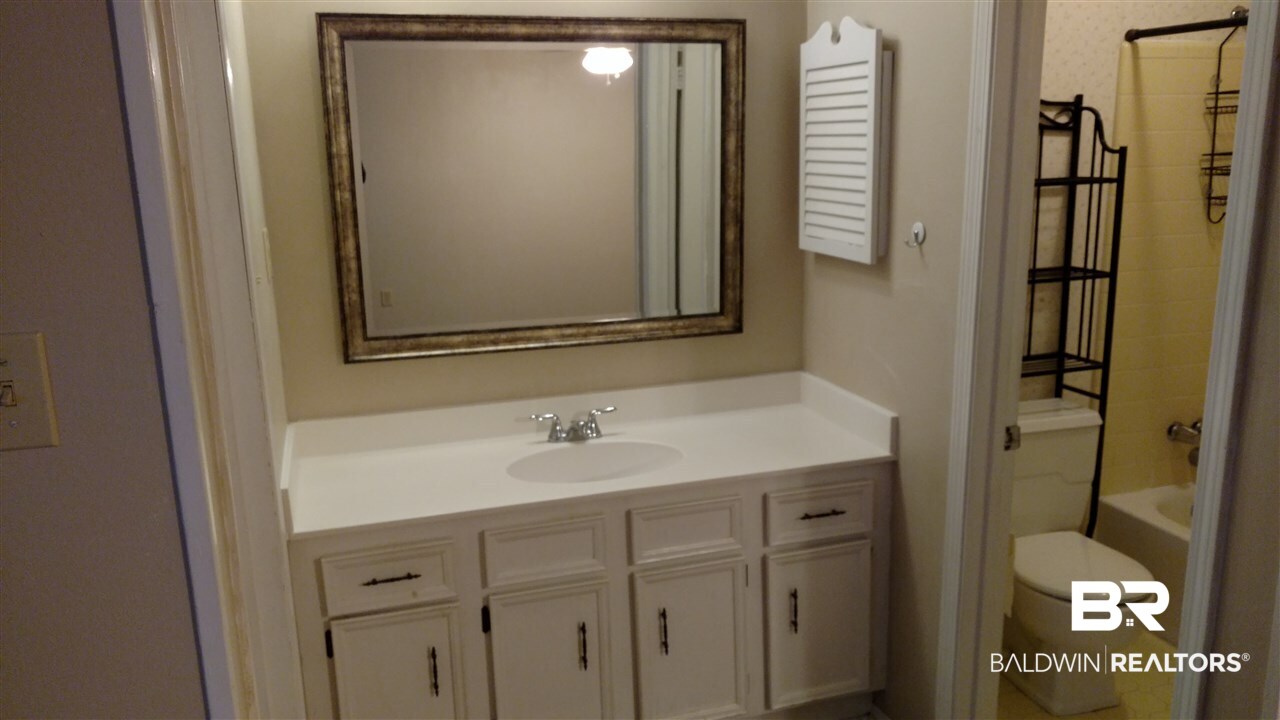 1462 Long Wood Road Mobile, AL 36609 - Photo 9 of 23