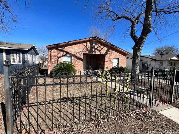 $795 | 807 East Southcross, Unit 1, San Antonio, TX 78214