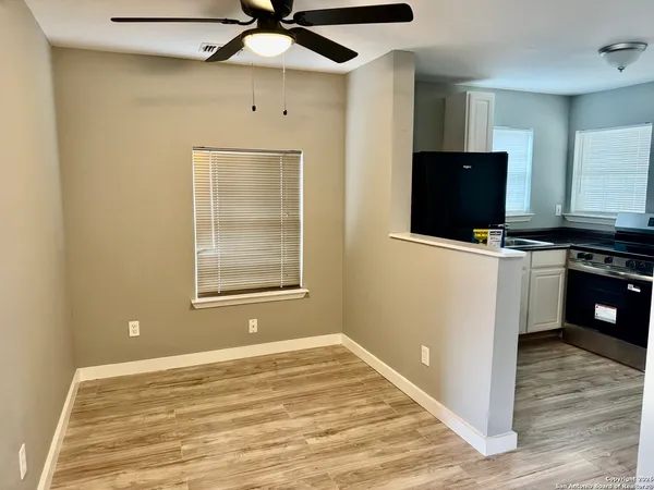 $795 | 807 East Southcross, Unit 1, San Antonio, TX 78214
