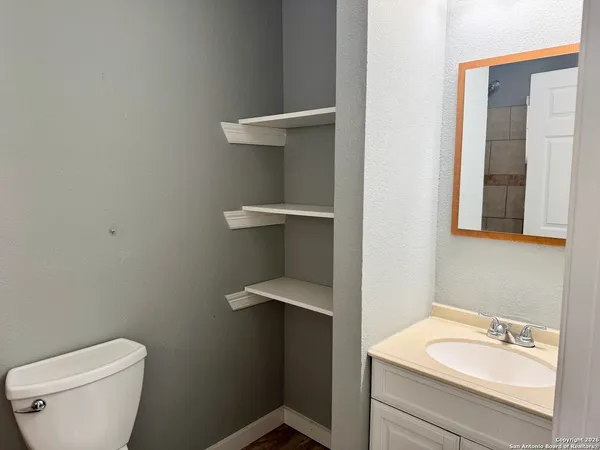 $795 | 807 East Southcross, Unit 1, San Antonio, TX 78214