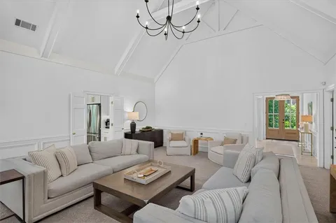 $939,000 | 125 Lazy Laurel Chase, Roswell, GA 30076