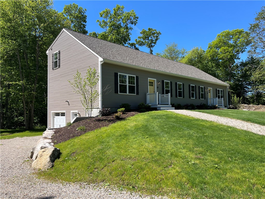 35 Glendale Road Tiverton, RI 02878 - Photo 2 of 47 May