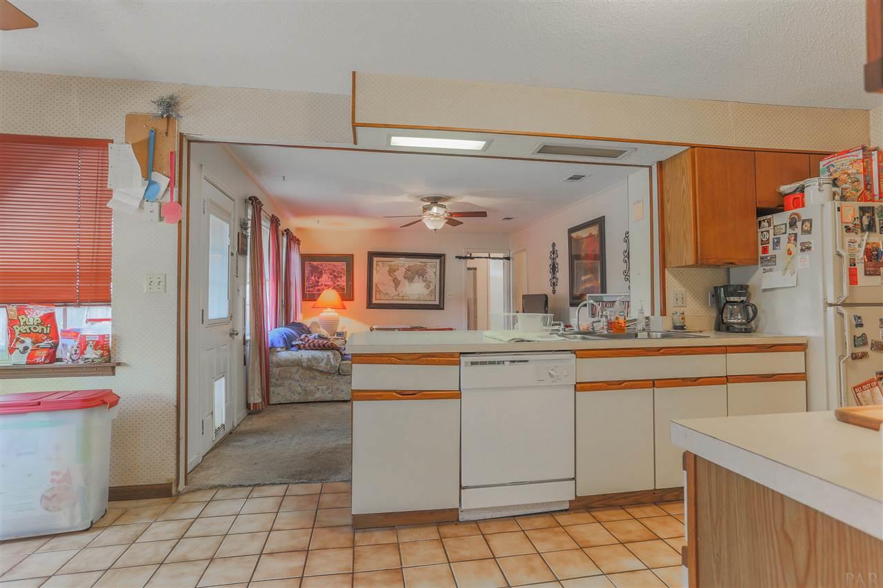 4160 April Road Pensacola, FL 32504 - Photo 12 of 32