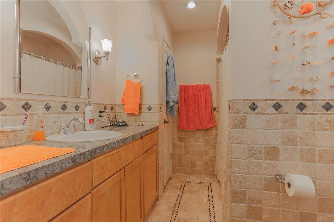 4160 April Road Pensacola, FL 32504 - Photo 17 of 32