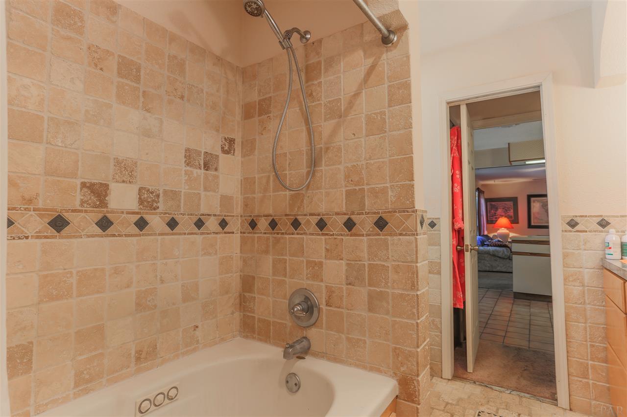 4160 April Road Pensacola, FL 32504 - Photo 18 of 32