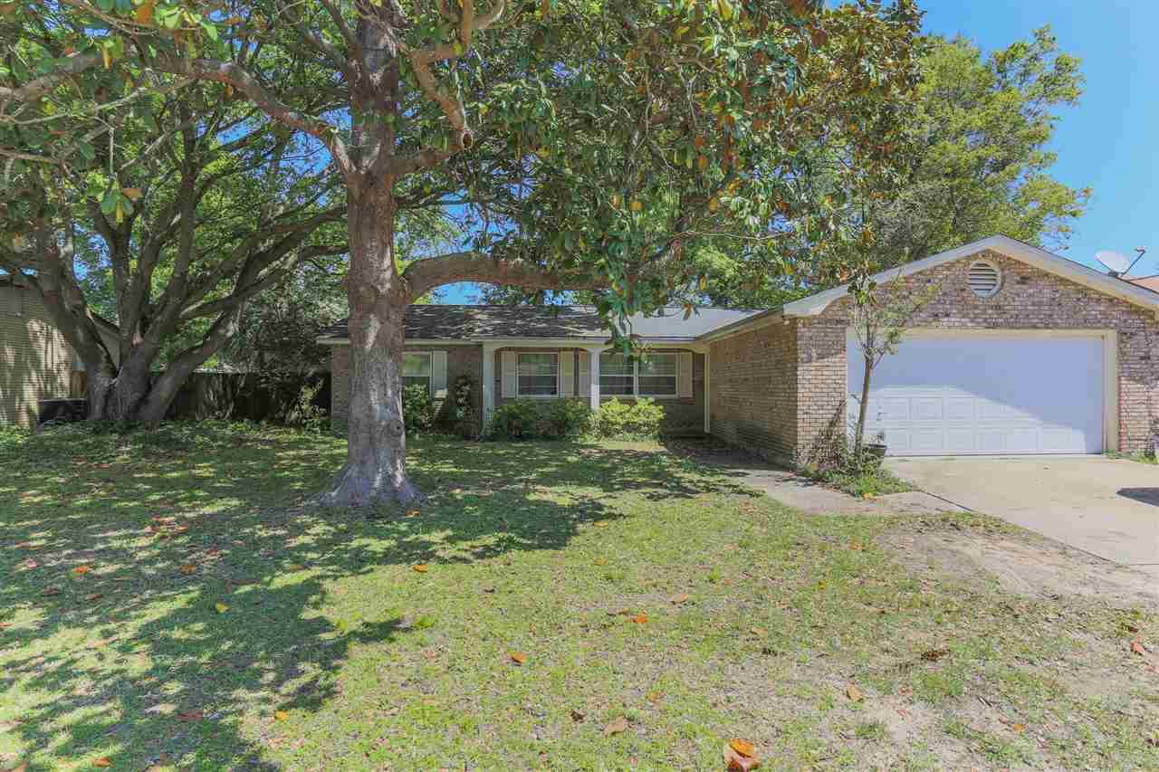 4160 April Road Pensacola, FL 32504 - Photo 3 of 32