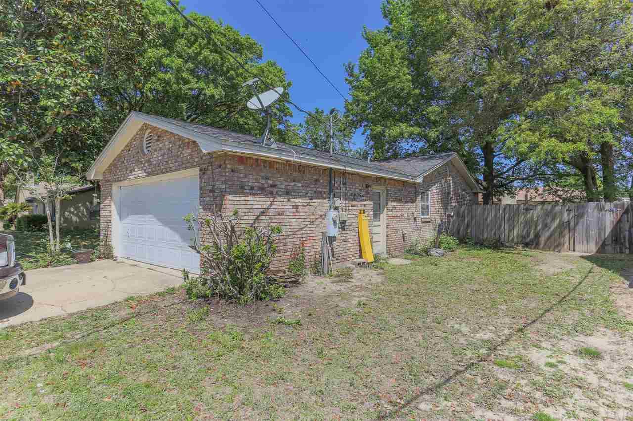 4160 April Road Pensacola, FL 32504 - Photo 5 of 32