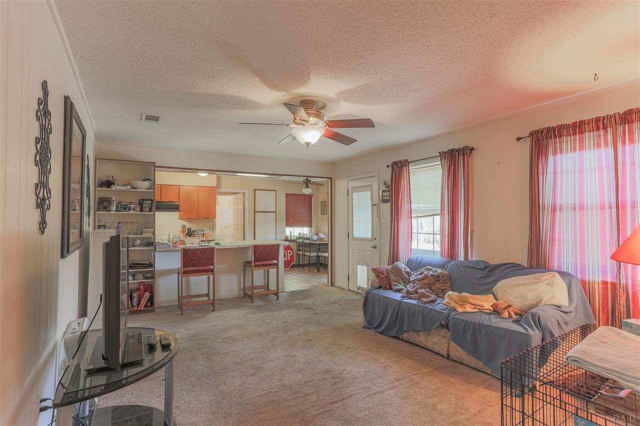 4160 April Road Pensacola, FL 32504 - Photo 9 of 32