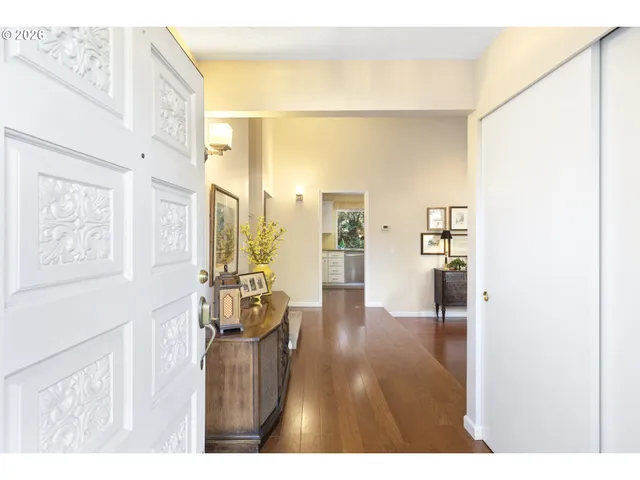 $595,000 | 11340 Southwest Viewmount Court, Tigard, OR 97223