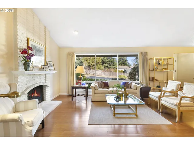 $595,000 | 11340 Southwest Viewmount Court, Tigard, OR 97223