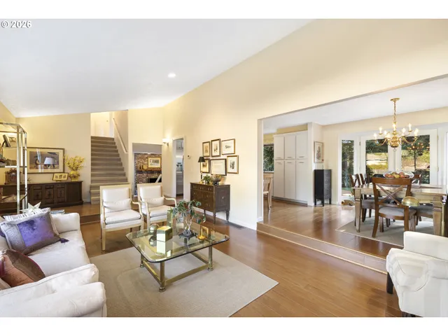 $595,000 | 11340 Southwest Viewmount Court, Tigard, OR 97223