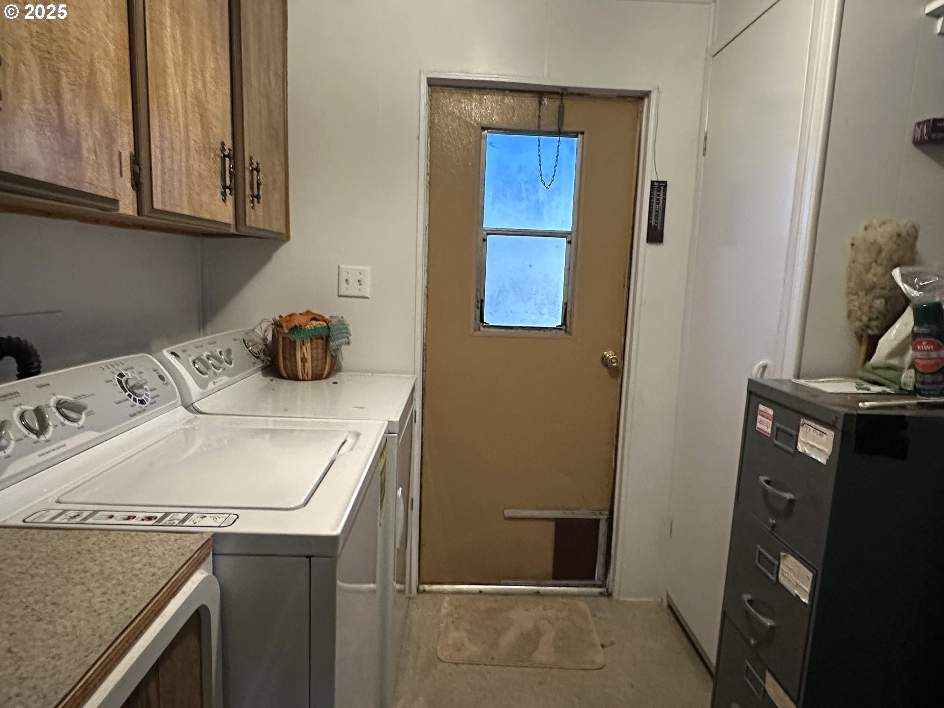 1601 Rhododendron Drive, Unit 572 Florence, OR 97439 - Photo 13 of 31 a view of bathroom with a sink
