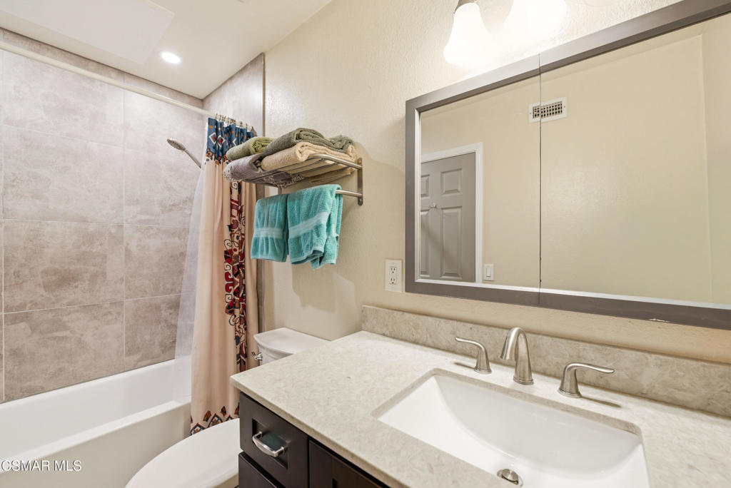 6524 Menlo Street Simi Valley, CA 93063 - Photo 35 of 51