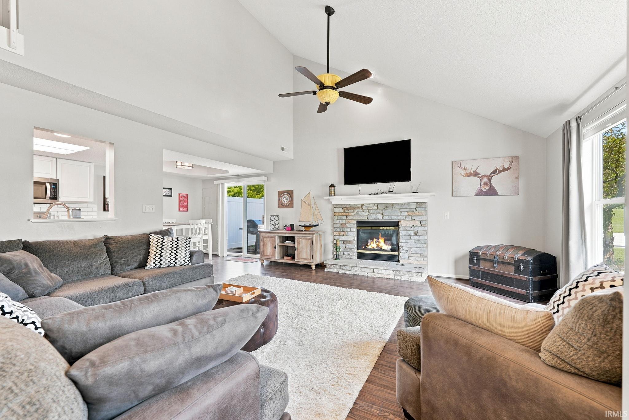 10035 Oak Trail Road Fort Wayne, IN 46825 - Photo 4 of 41