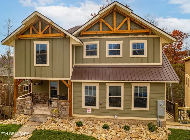 $1,374,000 | 1013 Potters Way, Gatlinburg, TN 37738